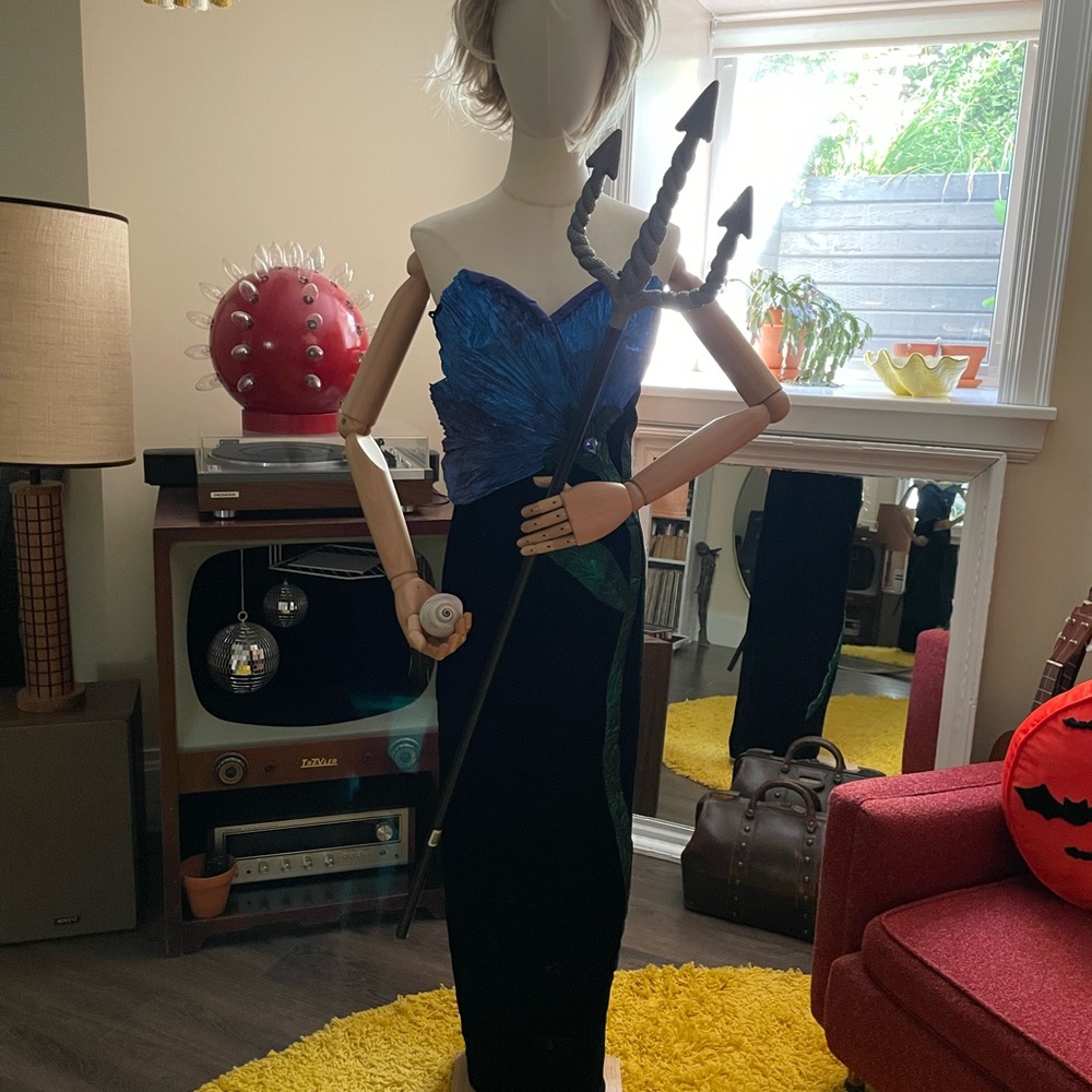 Ursula Halloween Costume Medium
